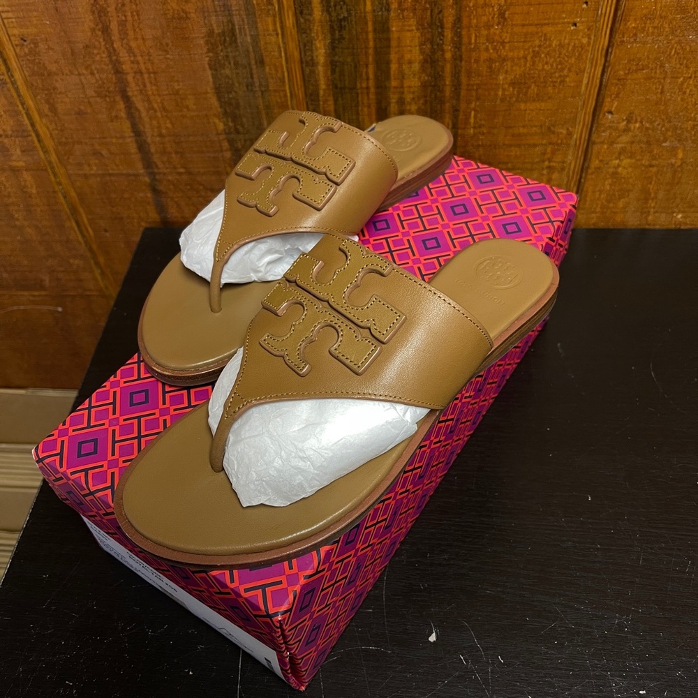Tory Burch Weston Full Logo Thong Sandal - Picture 6 of 10